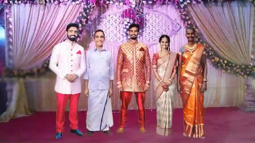 adus.in Aftereffects + AI samples